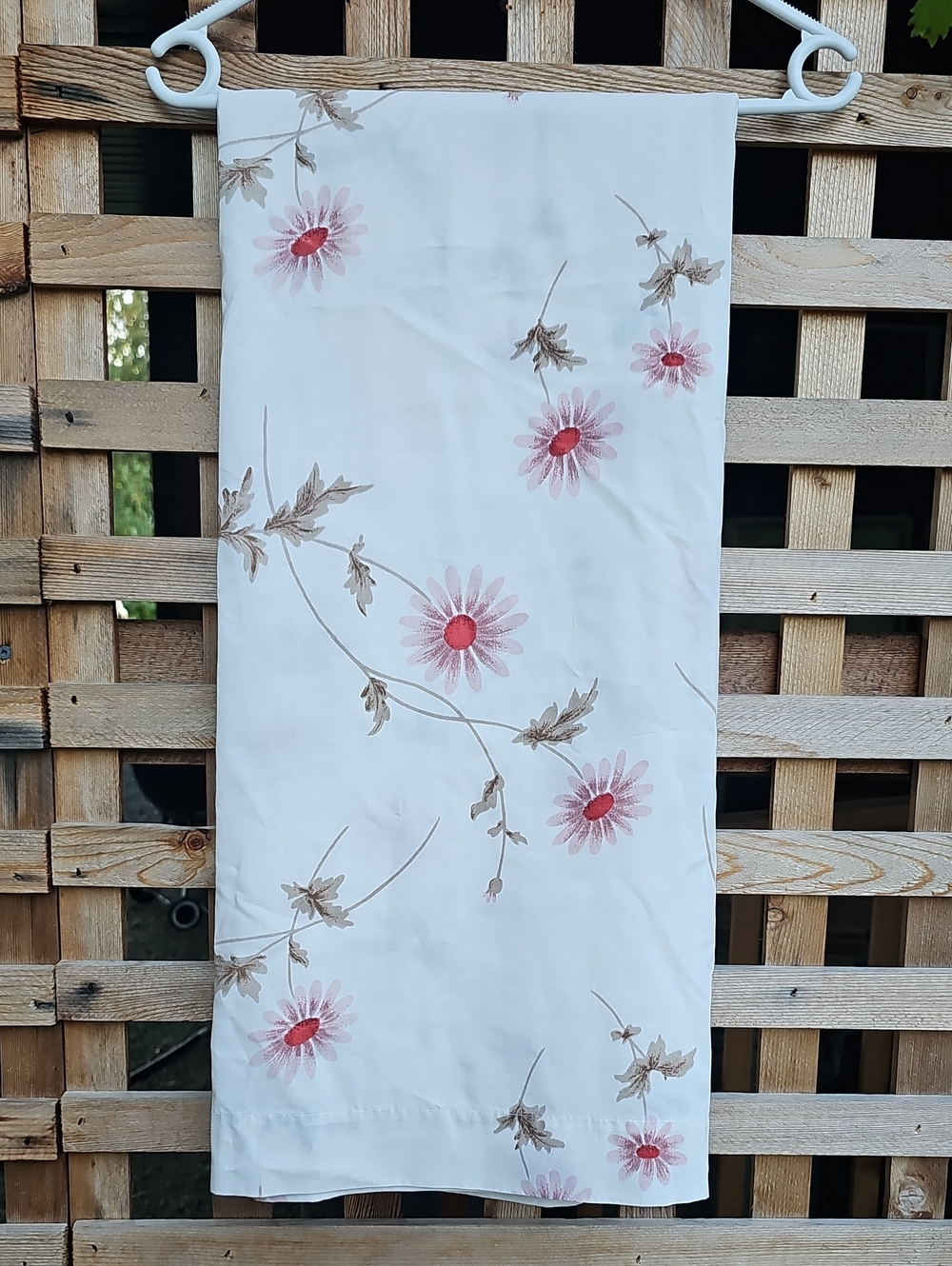 Vintage Double Flat Sheet - Red, Punk, Beige Floral Design